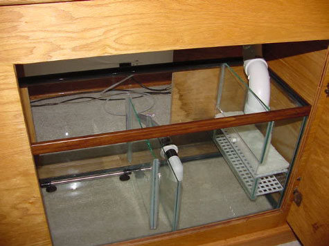 Figura 4 . Un acuario estándar de 30 galones en uso como sump. Foto ...